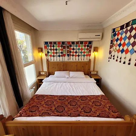 فندق مبيت وإفطار Masif House 4*