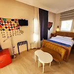 Bed & Breakfast Masif House 4*
