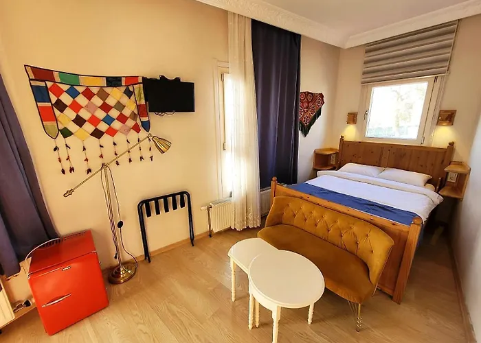 Oda ve Kahvaltı Masif House 4*