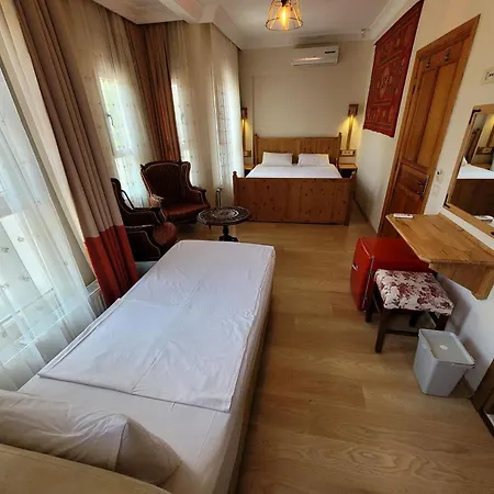 Oda ve Kahvaltı Masif House