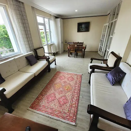 Masif House Bed & Breakfast 4*