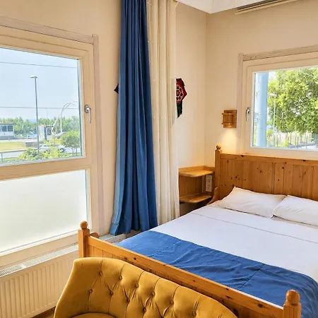 Bed & Breakfast Masif House 4*