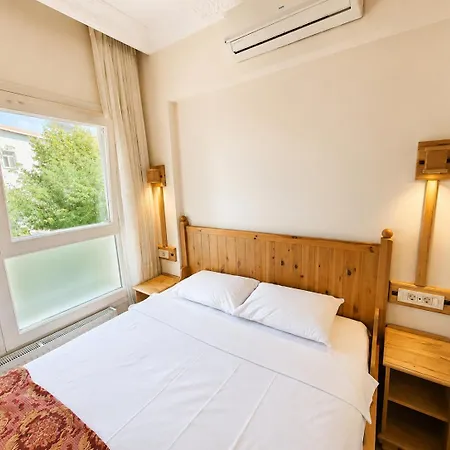 Masif House Bed & Breakfast 4*
