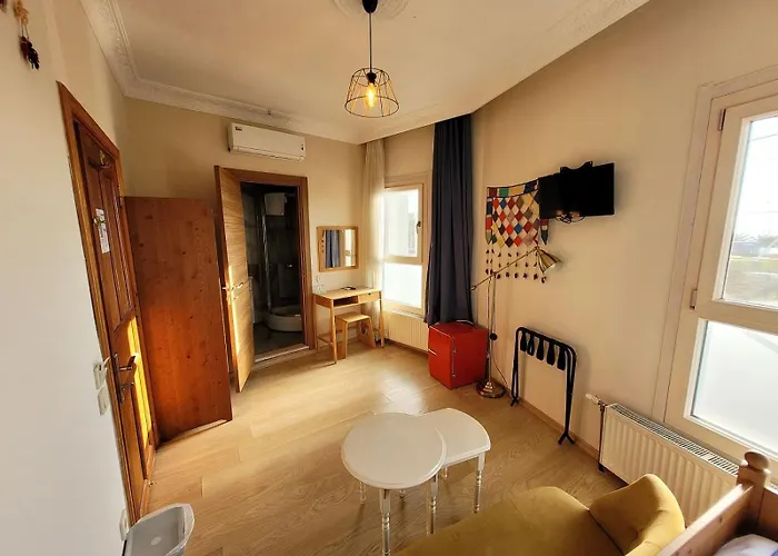 Masif House Bed & Breakfast 4*